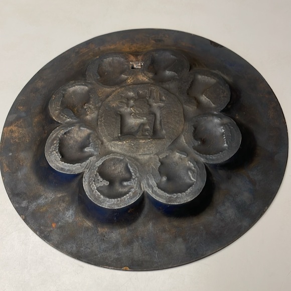 Egyptian decorative metal colorful plate. - Picture 8 of 8